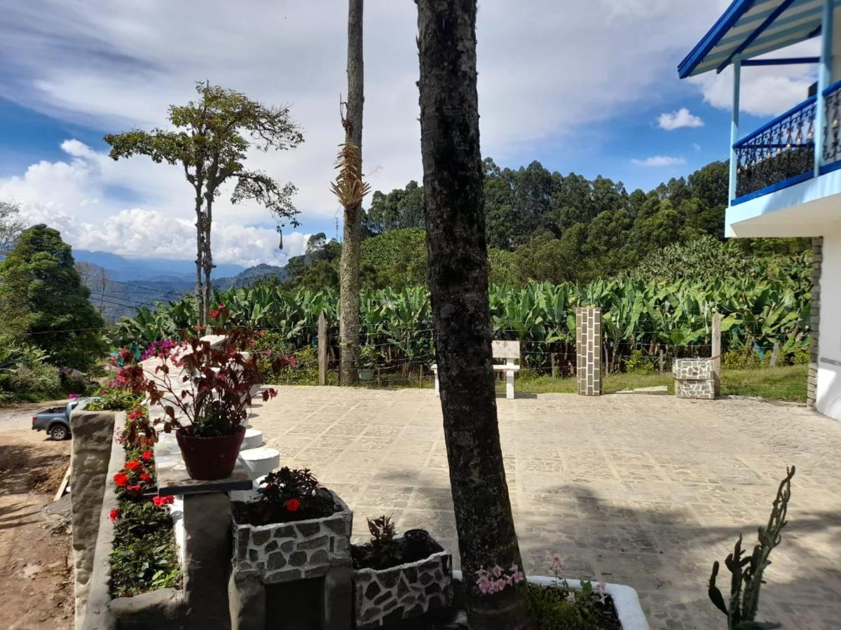 Hotel Vista Farallones Jardín Exterior foto